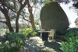 Kyneton Ridge Estate - Accommodation Port Hedland 0