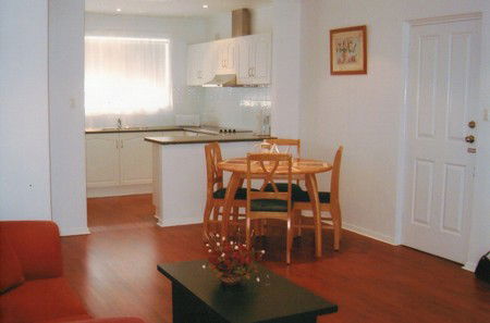 AA Madalena Court Holiday Apartments - Accommodation Port Hedland 1