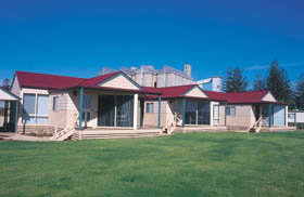 The Mac's Beachfront Villas - Accommodation Port Hedland 0