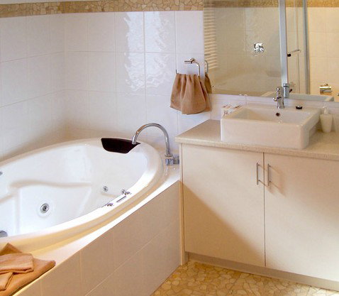 McLaren Ridge 3 - McLaren Ridge Log Cabins - Accommodation Port Hedland 1