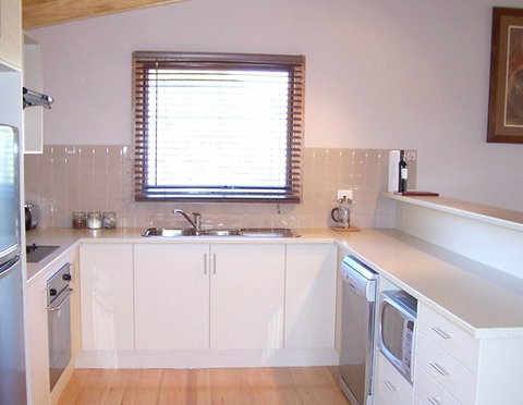 McLaren Ridge 3 - McLaren Ridge Log Cabins - Accommodation Port Hedland 2