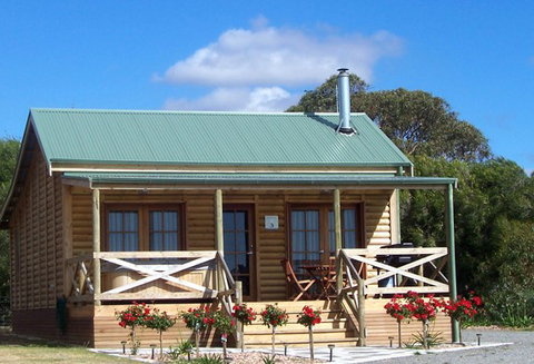 McLaren Ridge 3 - McLaren Ridge Log Cabins - Accommodation Port Hedland 8