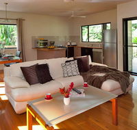 Misty Mountains Tropical Rainforest Romantic Retreat - Accommodation Port Hedland