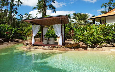 Misty Mountains Tropical Rainforest Romantic Retreat - Accommodation Port Hedland 1