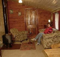 Colonial Cottages of Ross - Historic Hudson Cottage - Accommodation Port Hedland