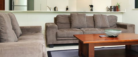 Cairns Beachfront Apartment - Accommodation Port Hedland 2