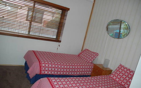 A Lake House At Burrill Lake - Accommodation Port Hedland 2