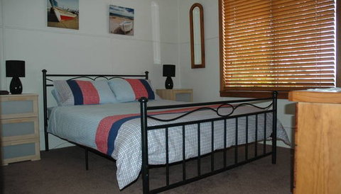 A Lake House At Burrill Lake - Accommodation Port Hedland 3