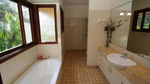 Abbies Beach House - Accommodation Port Hedland 0