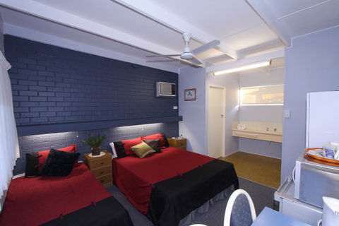 Moore Park Beach Motel - Accommodation Port Hedland 0