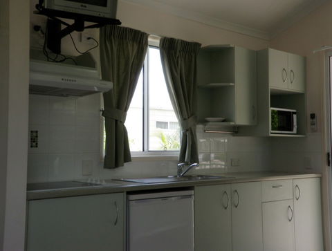 Emerald Cabin And Caravan Village - Accommodation Port Hedland 4