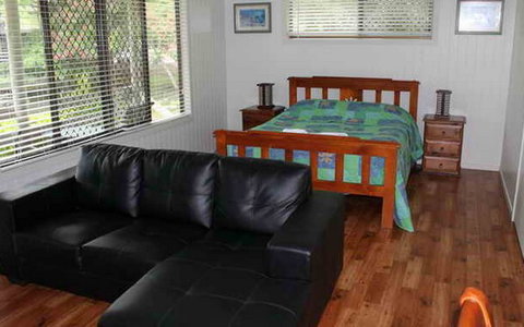 Sanctuary Lakes Fauna Retreat - Accommodation Port Hedland 1
