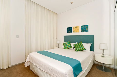 Ambience On Burleigh Beach - Accommodation Port Hedland 5