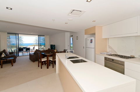 Ambience On Burleigh Beach - Accommodation Port Hedland 9