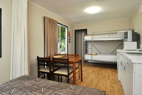Nobby Beach Holiday Village - Accommodation Port Hedland 2