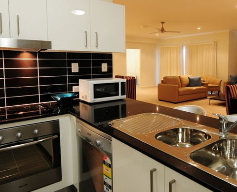 Gladstone City Central Apartment Hotel - Accommodation Port Hedland 2