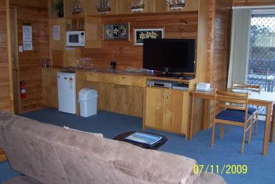 Bateau Bay Beachfront Luxury Accomodation - Accommodation Port Hedland 2