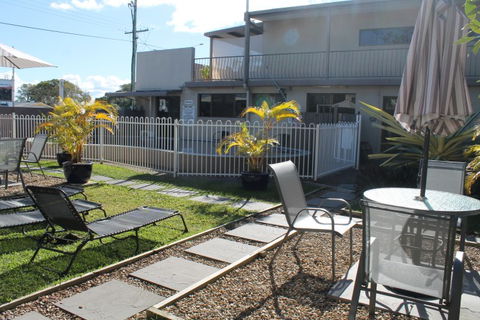 A' Montego Mermaid Beach Motel - Accommodation Port Hedland 4