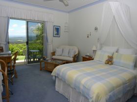 Ninderry Manor Luxury Retreat B&B - Accommodation Port Hedland 0