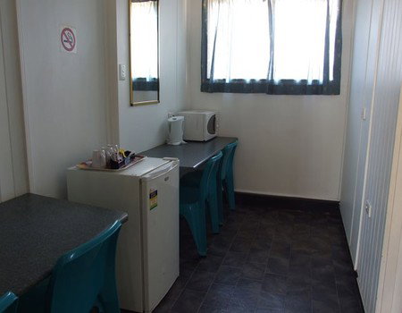 Cool Palms Motel - Accommodation Port Hedland 0