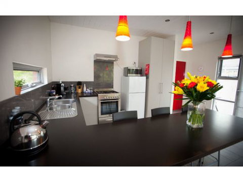 Hanover Bay Studio Apartments - Accommodation Port Hedland 1