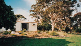R&r Country Cottage - Accommodation Port Hedland 0