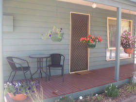 Waterfall Cottage - Accommodation Port Hedland 0
