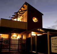 Black Dolphin Luxury Accommodation - Accommodation Port Hedland