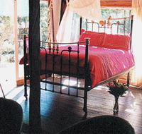 Lazy Curl - Accommodation Port Hedland