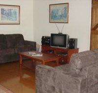 Hooters Hut And Possums Hollow - Accommodation Port Hedland