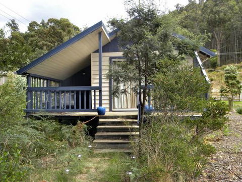 Huon Charm Waterfront Cottages - Accommodation Port Hedland 0