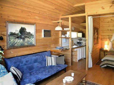 Huon Charm Waterfront Cottages - Accommodation Port Hedland 1
