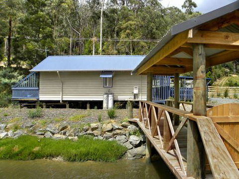 Huon Charm Waterfront Cottages - Accommodation Port Hedland 5