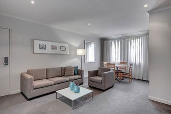 Adina Apartment Hotel Chippendale - Accommodation Port Hedland 17