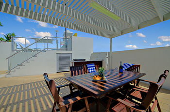 Pumicestone Blue - Accommodation Port Hedland 14