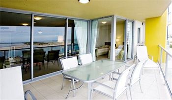 Pumicestone Blue - Accommodation Port Hedland 4