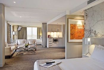 Art Series - The Olsen - Accommodation Port Hedland 43