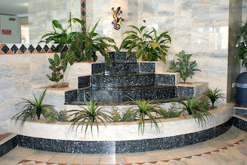 Beachside Resort - Kawana Waters - Accommodation Port Hedland 0