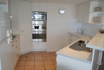 Beachside Resort - Kawana Waters - Accommodation Port Hedland 11