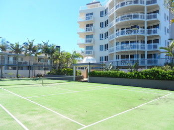 Beachside Resort - Kawana Waters - Accommodation Port Hedland 23