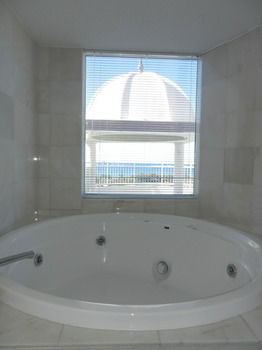 Beachside Resort - Kawana Waters - Accommodation Port Hedland 32