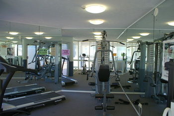 Beachside Resort - Kawana Waters - Accommodation Port Hedland 45