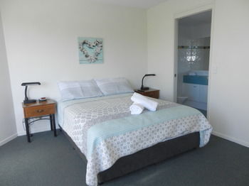Beachside Resort - Kawana Waters - Accommodation Port Hedland 46