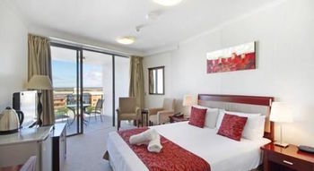 OVR Caloundra - Accommodation Port Hedland 6
