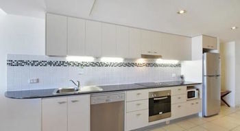 OVR Caloundra - Accommodation Port Hedland 12