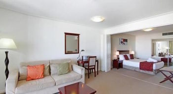 OVR Caloundra - Accommodation Port Hedland 16