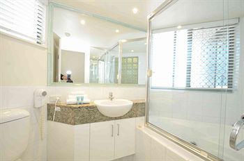Malibu Mooloolaba - Accommodation Port Hedland 1