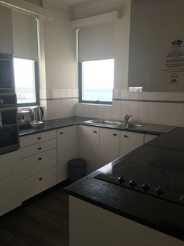 AEA The Coogee View Serviced Apartments - Accommodation Port Hedland 37