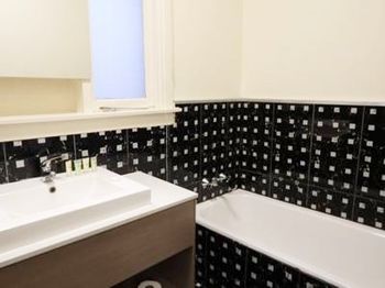 Naughtons Parkville Hotel - Accommodation Port Hedland 11
