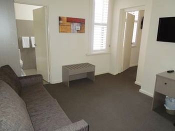 Naughtons Parkville Hotel - Accommodation Port Hedland 18